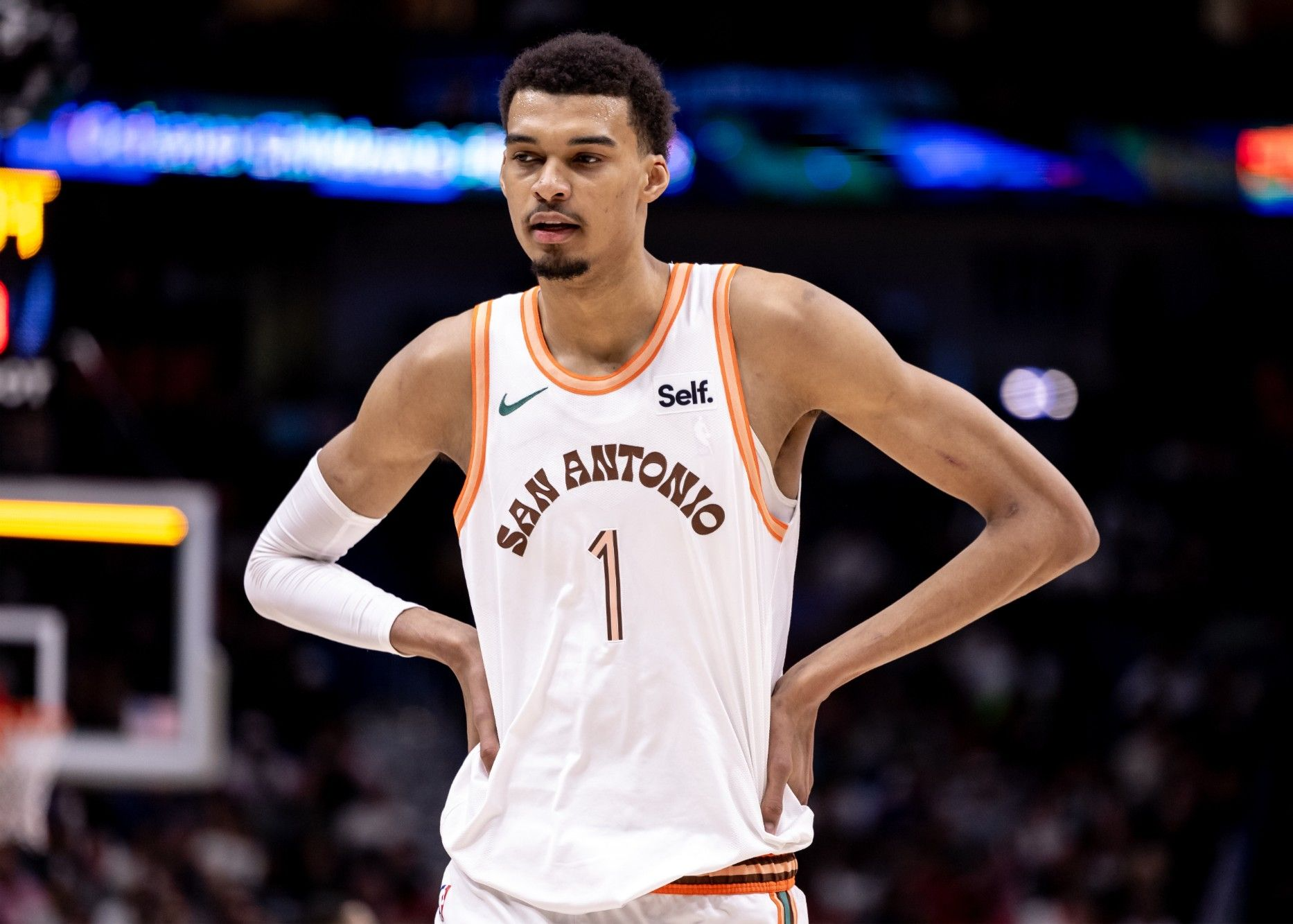 kaiyun-名记：马刺将福克斯视作文班亚马未来多年的搭档选择