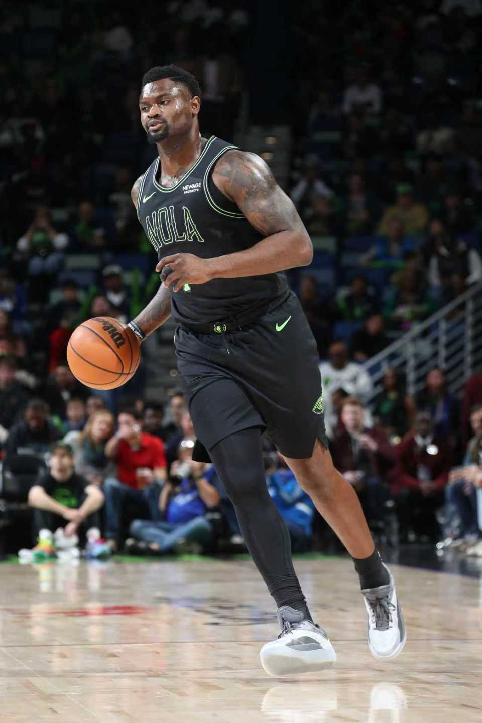 开云体育官网-单节被轰35-15崩盘！灰熊遭西部垫底队逆转吞5连败 锡安21+7