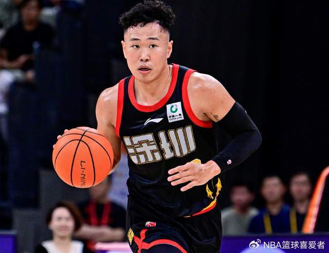 开云体育下载-17投狂砍32分5助！这才是CBA顶级得分手，郑永刚率队冲冠的杀手锏|深圳男篮|男篮|贺希宁|史密斯|浙江男篮_新浪体育_新浪新闻